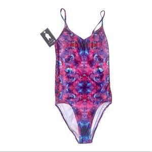 Ethika women’s body suit Size Small